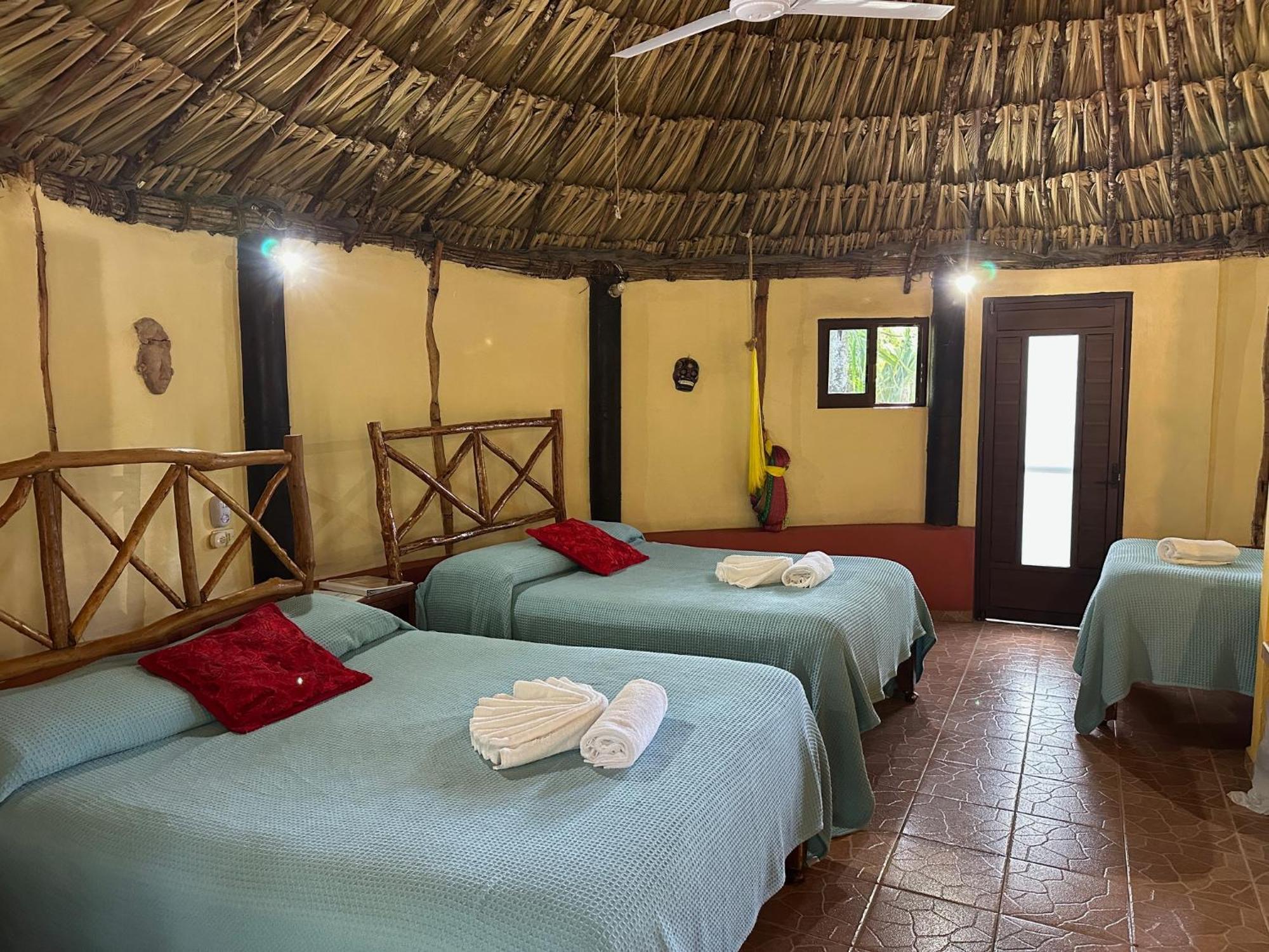 Santa Elena The Pickled Onion B&B And Restaurant Uxmal מראה חיצוני תמונה